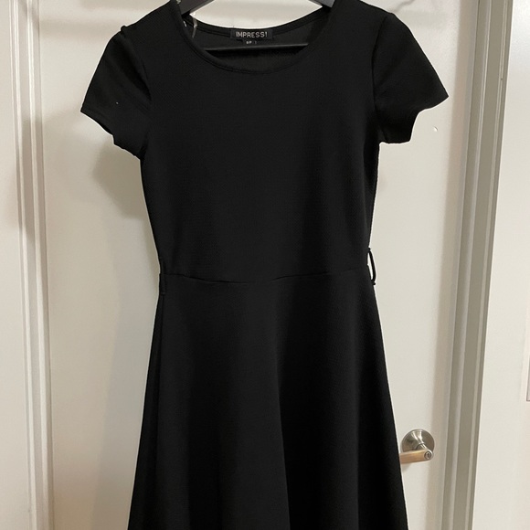 Womens dresses - Picture 5 of 10
